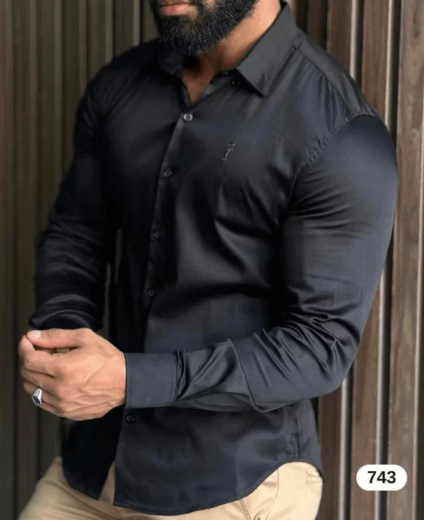 Camisa slim acetinada manga longa - Imagem 7