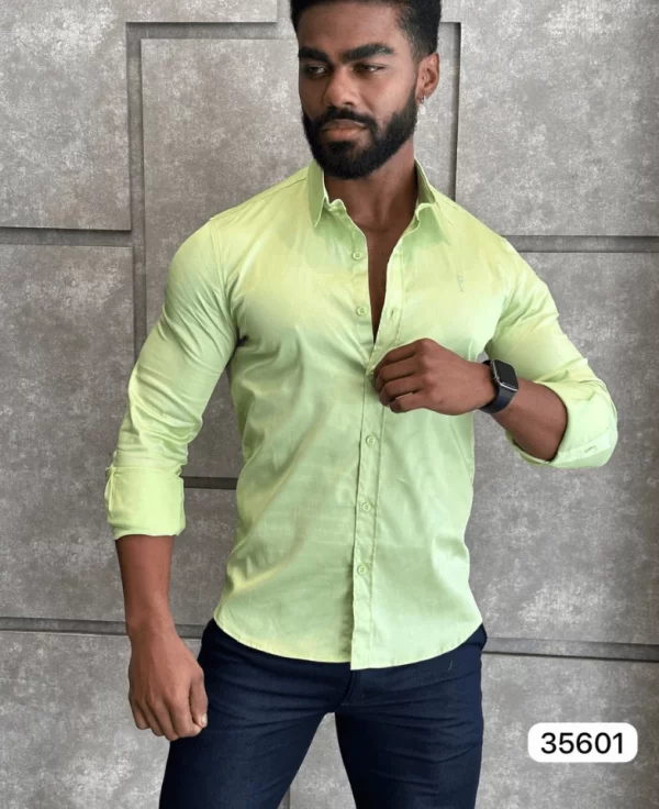 Camisa slim acetinada manga longa - Imagem 5